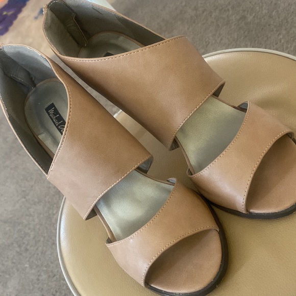 Womens Michael Antonio Sandals (Tan ) - Picture 11 of 11